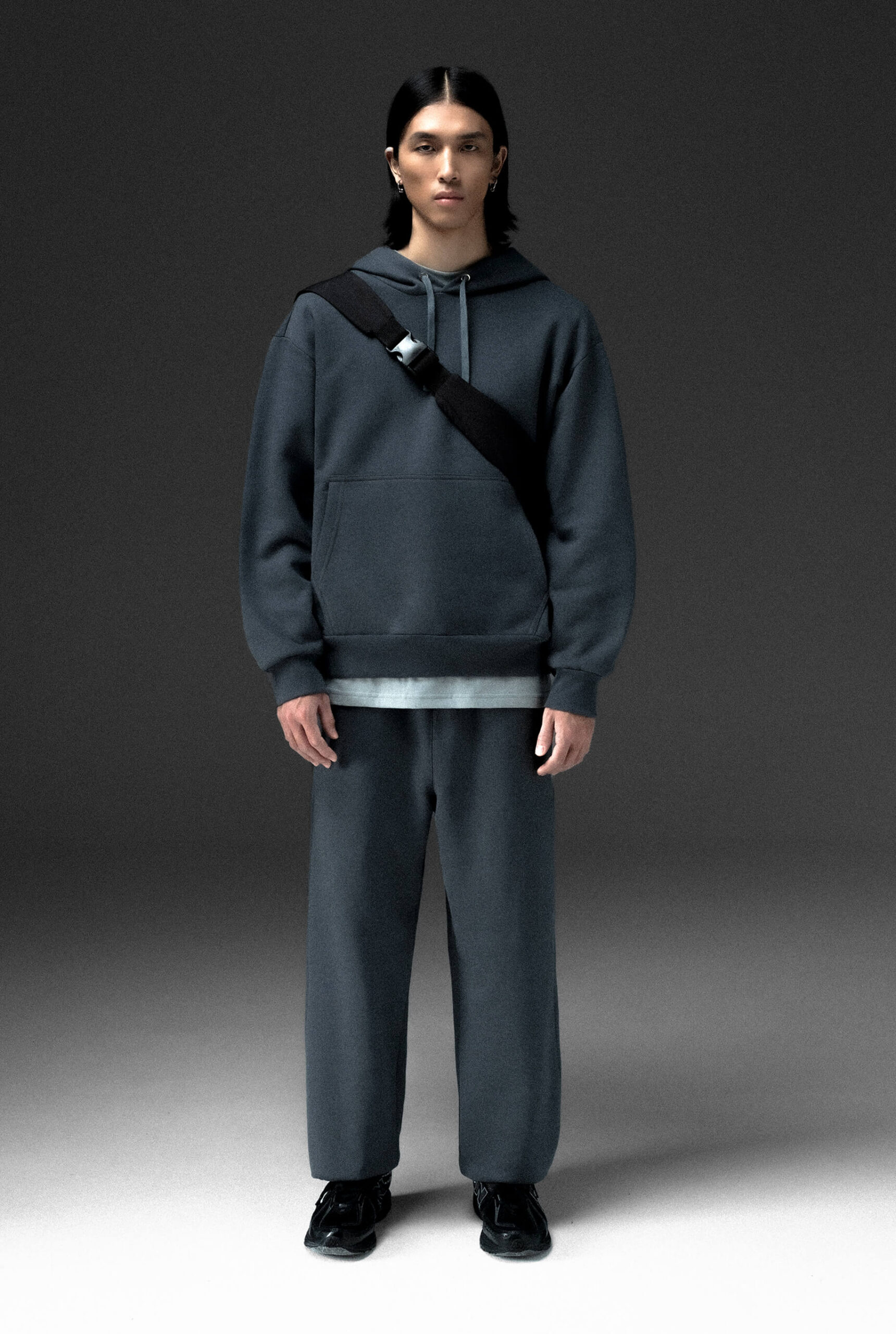 Imagen 4 de Hoodie Boxy Gris Acero