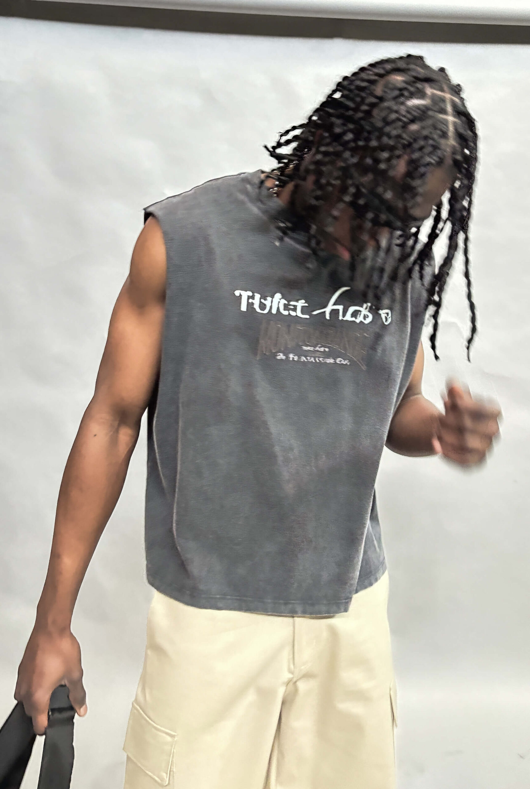 Imagen 4 de Remera Sin Mangas Boxy Gizane Acid Wash