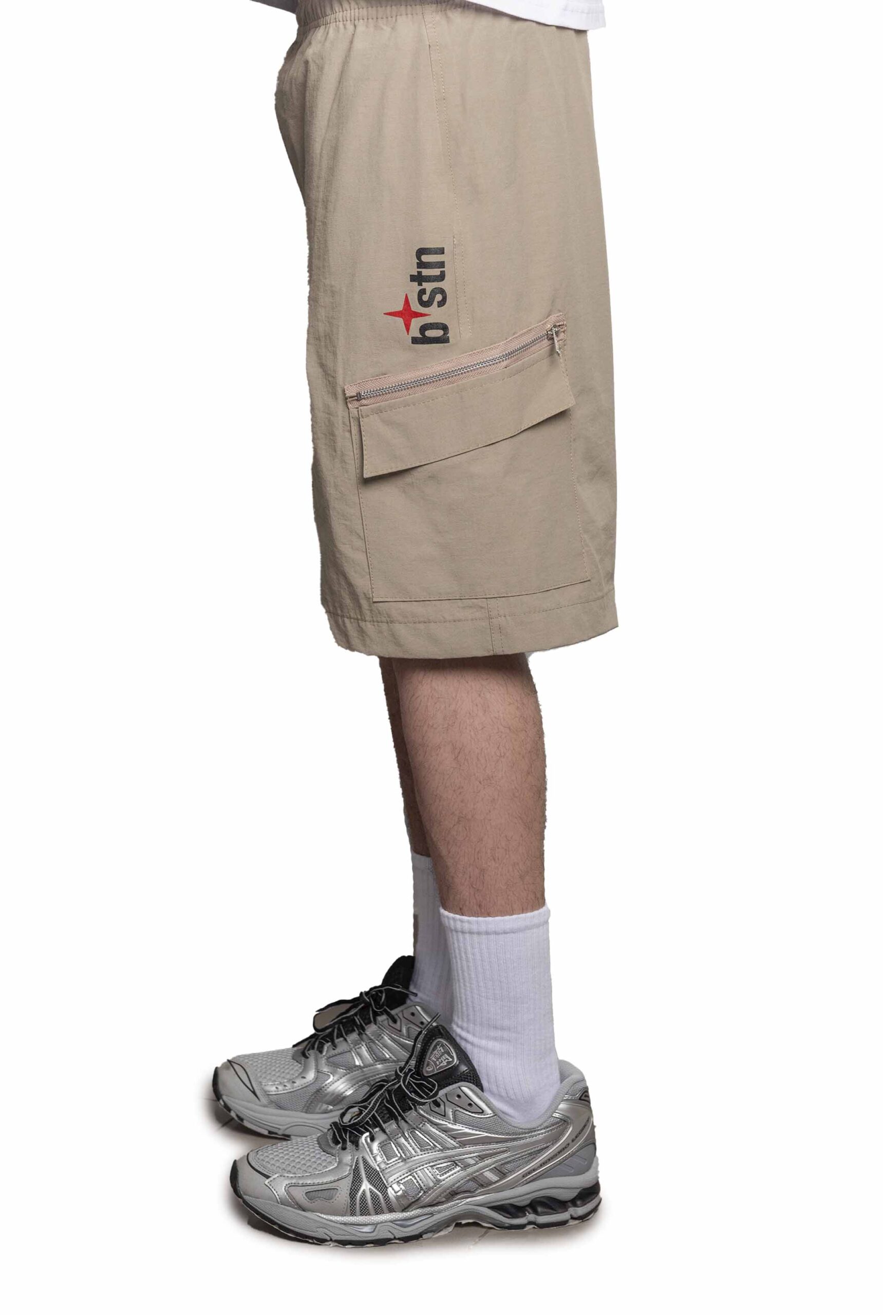 Imagen 3 de Parachute Track Short Beige C/Cierre Logo