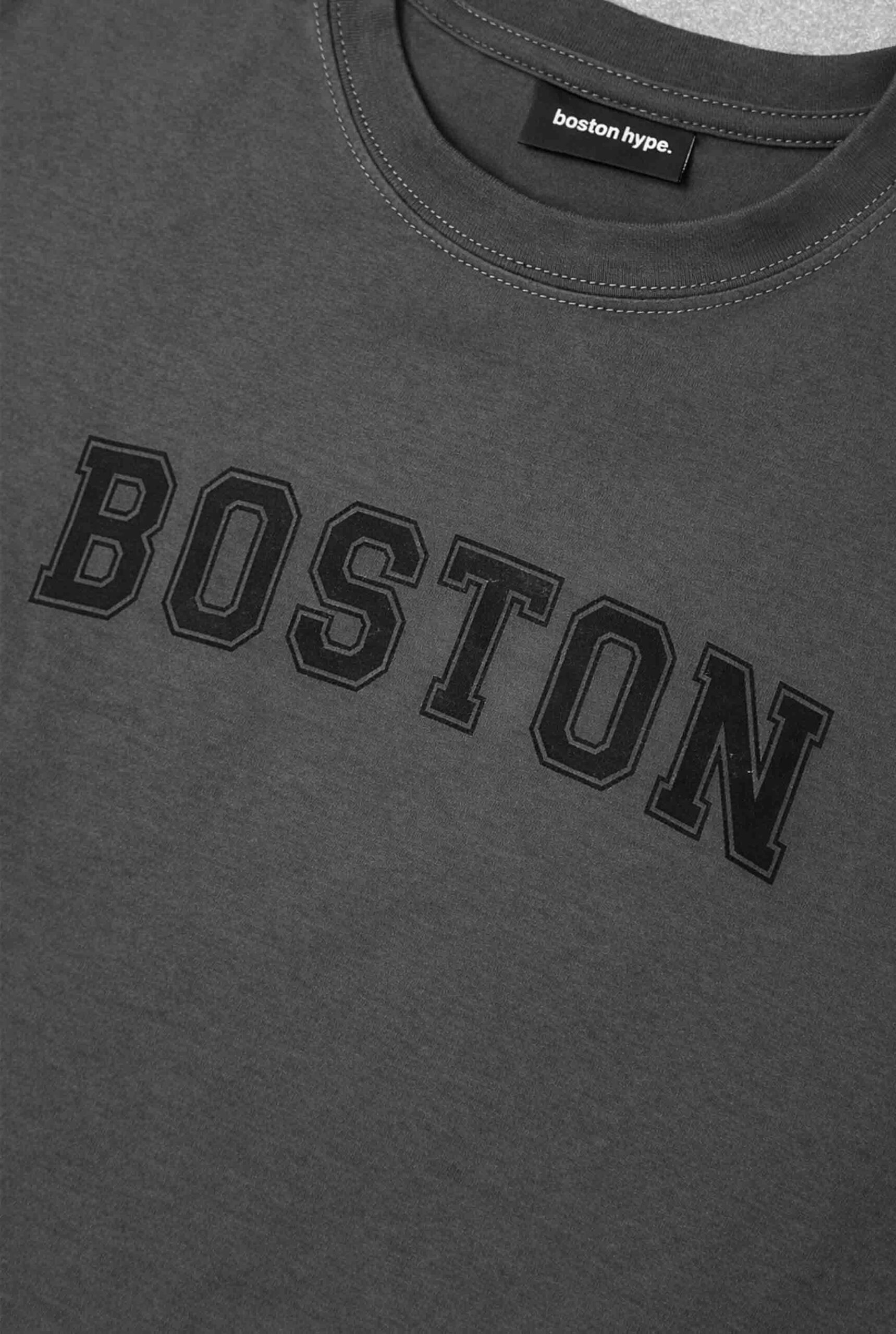 Imagen 3 de Remera Boxy Gris Oscuro Boston