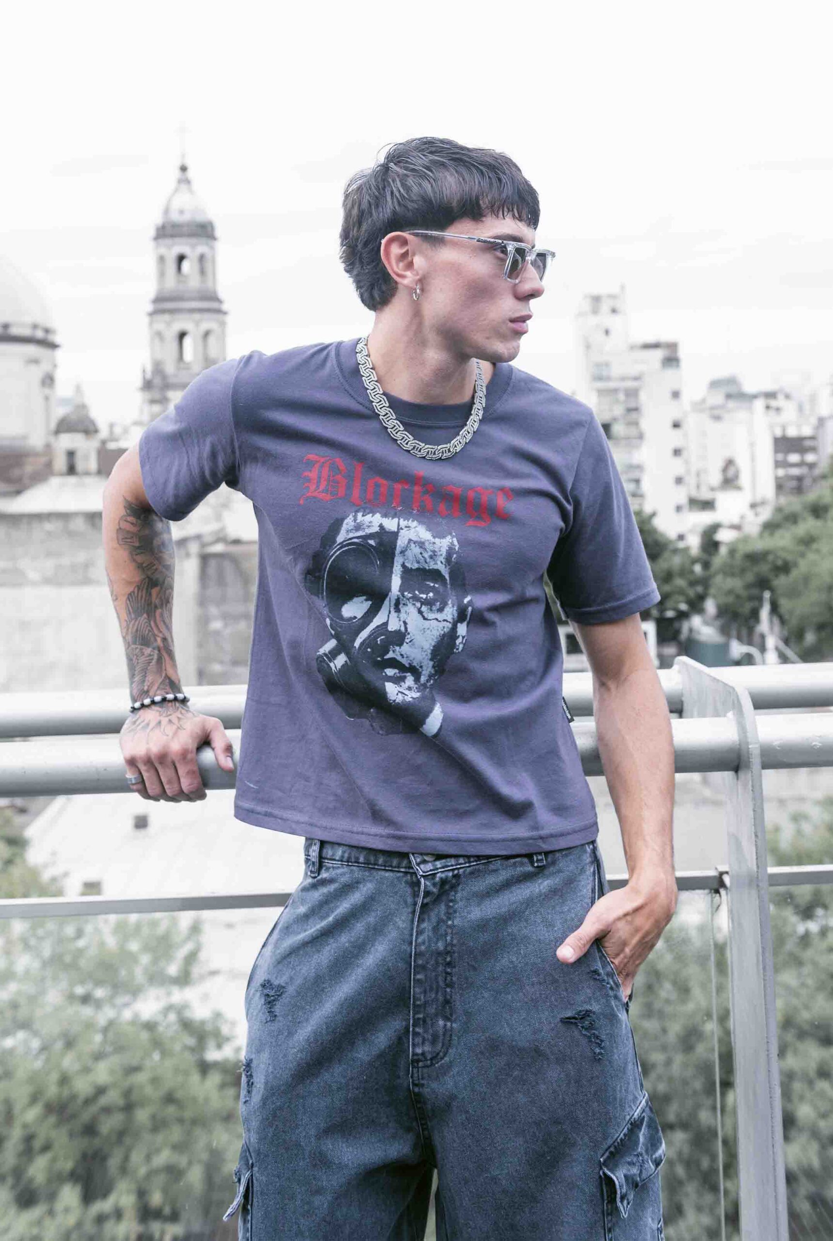 Imagen 2 de Remera Crooped Gris Blockage