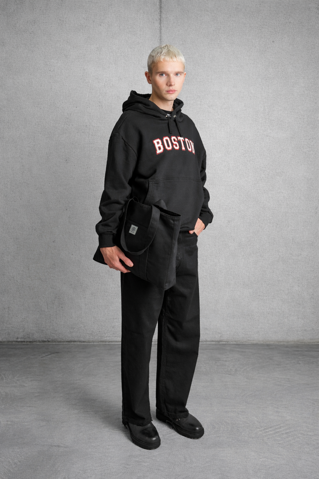 Imagen 5 de Hoodie Boxy Negro Logo