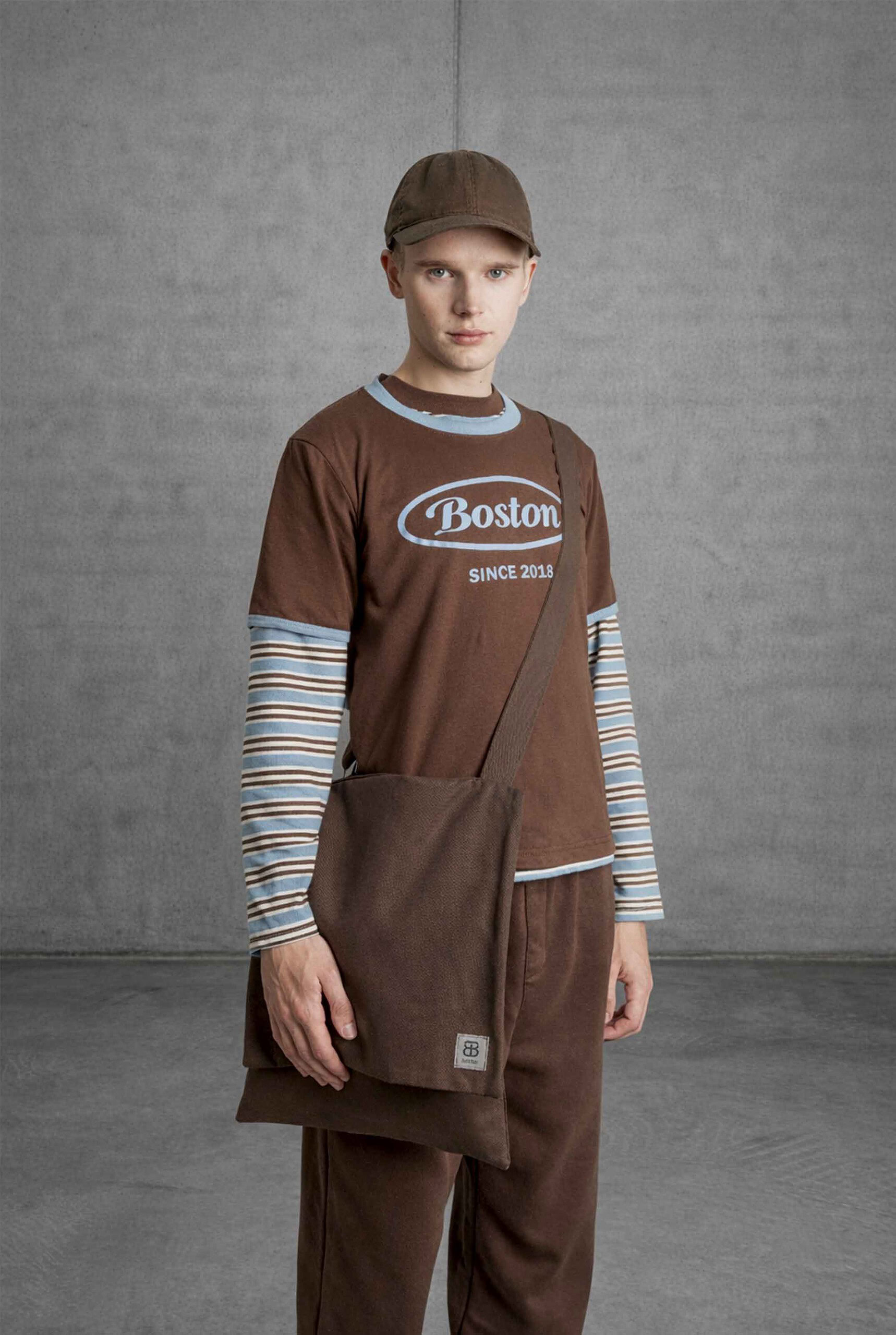 Imagen 3 de Remera Regular Fit Cropped Marron Vintage