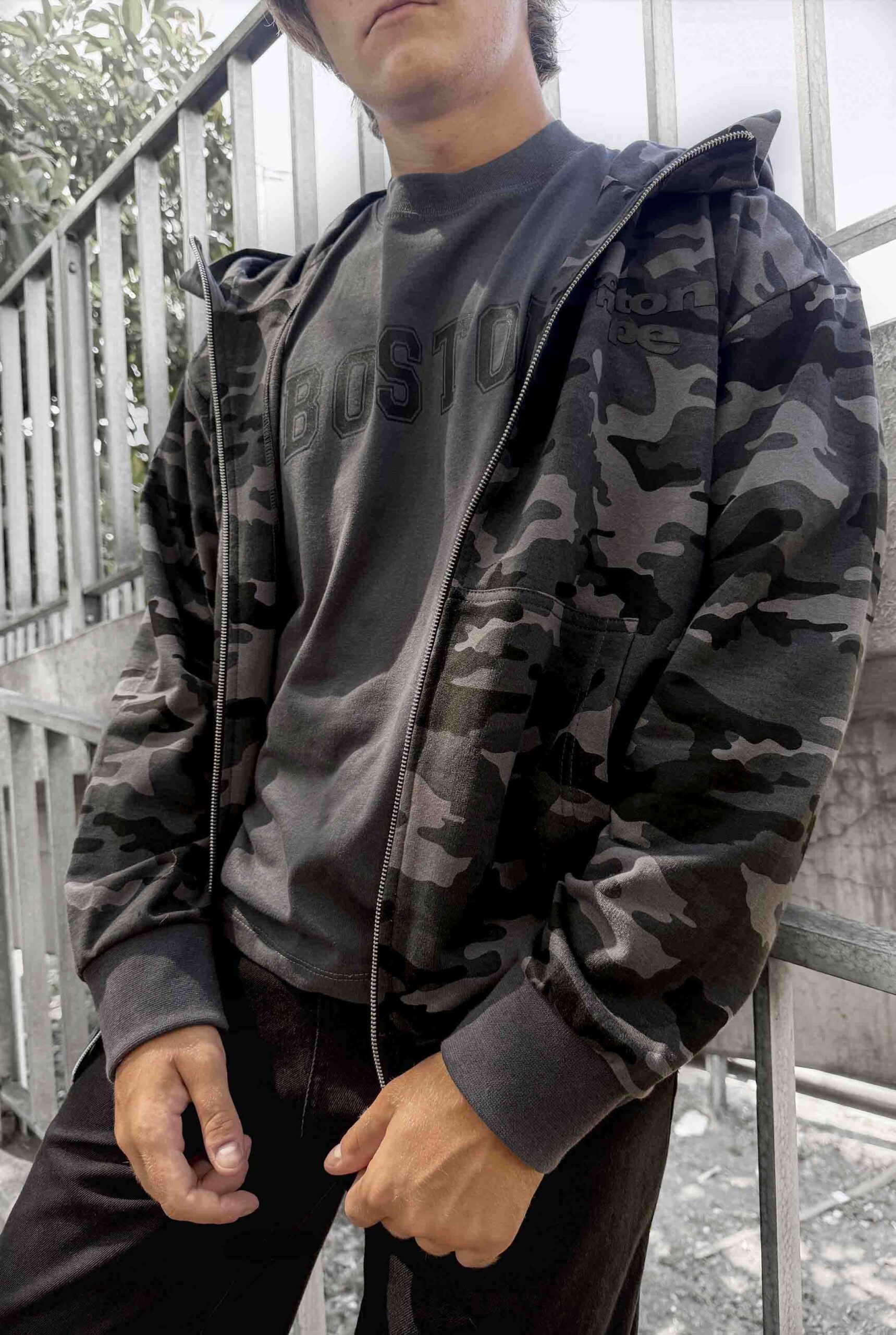 Imagen 5 de Zip Up Camo Gris Boston Negro